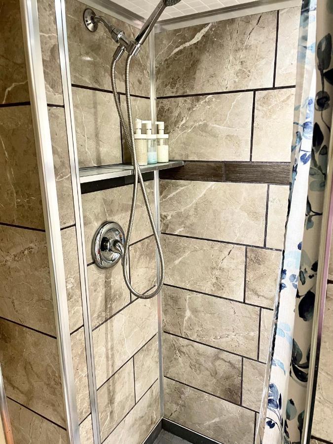 Perfect Home-Private Washrooms,Free Parking,High Speed Net Toronto Ngoại thất bức ảnh